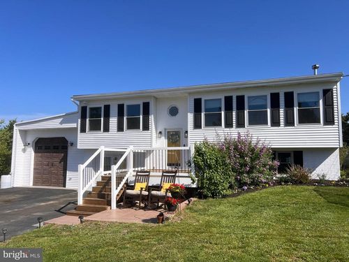 11 Harbor View Dr, HOLTWOOD, PA, 17532-9627 | Card Image