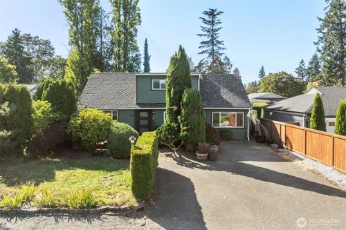 9612 Oak Ln Sw, Lakewood, WA, 98499-1543 | Card Image