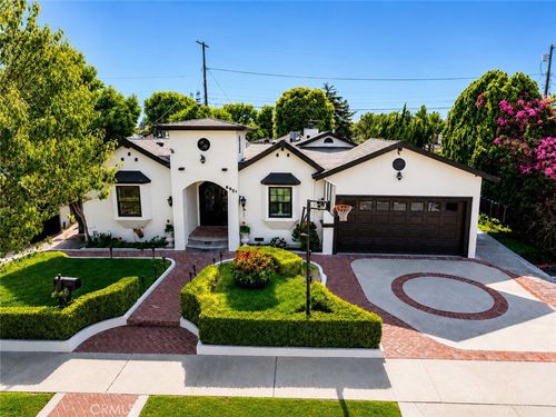 8951 Yolanda Ave, Northridge, CA, 91324-3834 | Card Image