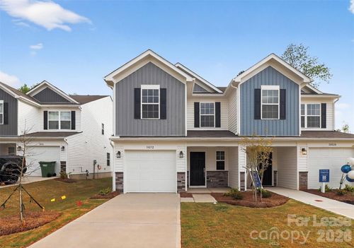 10032 Greystar Ln, Charlotte, NC, 28213 | Card Image