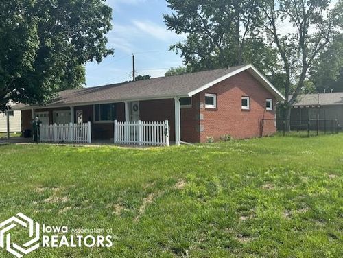 1009 9th St S, Humboldt, IA, 50548-2321 | Card Image