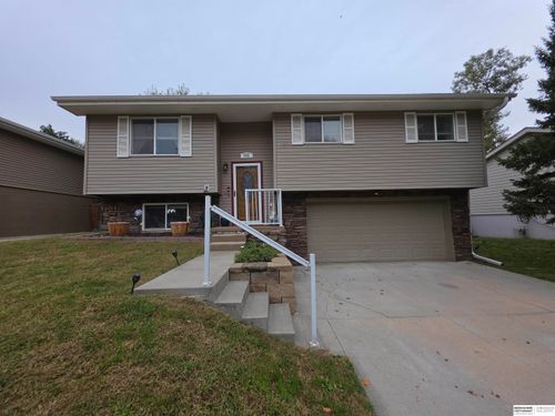 902 Evergreen Avenue, Bellevue, NE, 68005 | Card Image