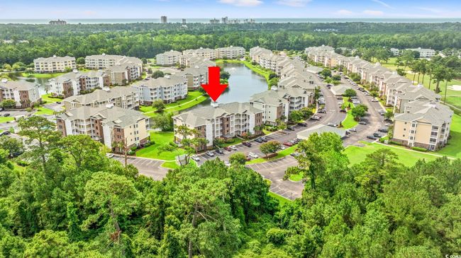 Bird's eye view of a nearby body of water | Image 33