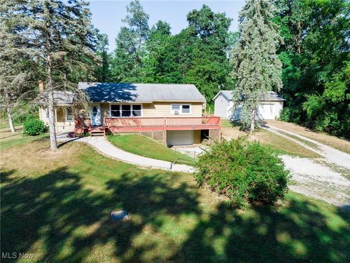 4359 Mccance Cir, Fredericksburg, OH, 44627-9726 | Card Image