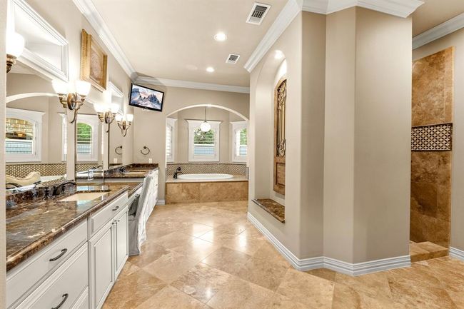 28002 Whispering Maple Way, House other with 5 bedrooms, 5 bathrooms and 3 parking in Spring TX | Image 39