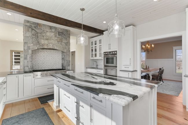 2 Meadows Edge, House other with 4 bedrooms, 5 bathrooms and null parking in Redding CT | Image 12