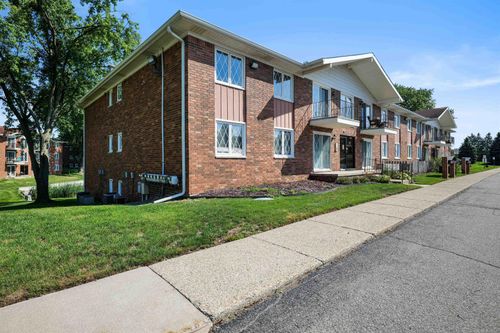 54669 Shelby Road, Shelby Charter Township, MI, 48316 | Card Image