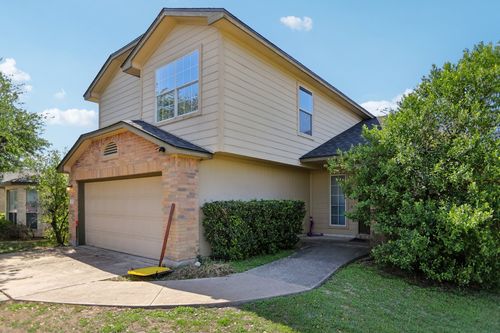 339 Liberty St, Hutto, TX, 78634-5285 | Card Image