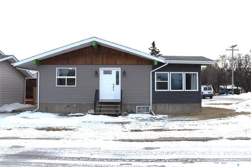 217 Second St E, Debden, SK, S0J0S0 | Card Image