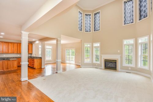 7323 Bayfield Ln, Warrenton, VA, 20187-4495 | Card Image