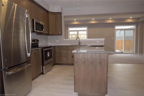 664 Blair Creek Drive, Kitchener, ON, N2P0E7 | Card Image