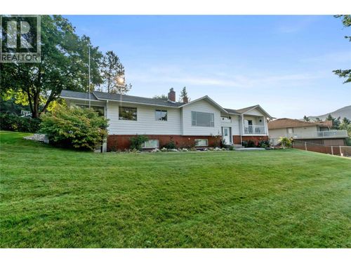 1541 20 Ave Ne, Salmon Arm, BC, V1E3X8 | Card Image