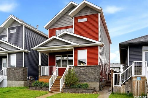 4121 Green Olive Way E, Regina, SK, S4V1P8 | Card Image