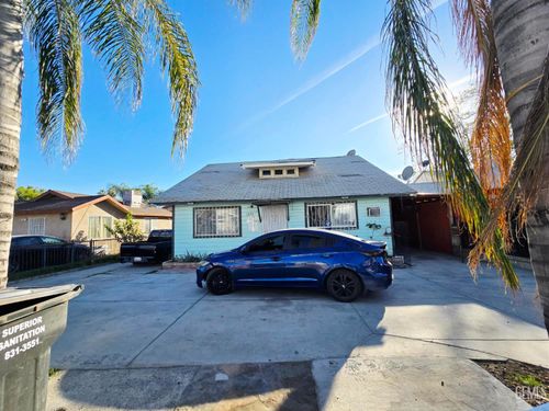 1841 Quincy St, Bakersfield, CA, 93305-4935 | Card Image