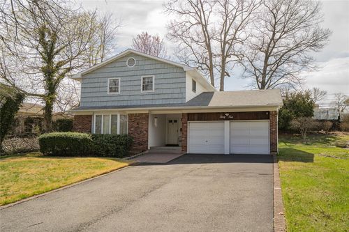 34 Pittoni Dr, Commack, NY, 11725-5328 | Card Image