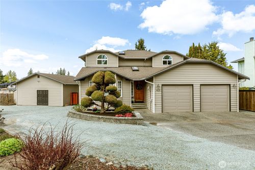 423 S 32nd Pl, Mount Vernon, WA, 98274-8909 | Card Image
