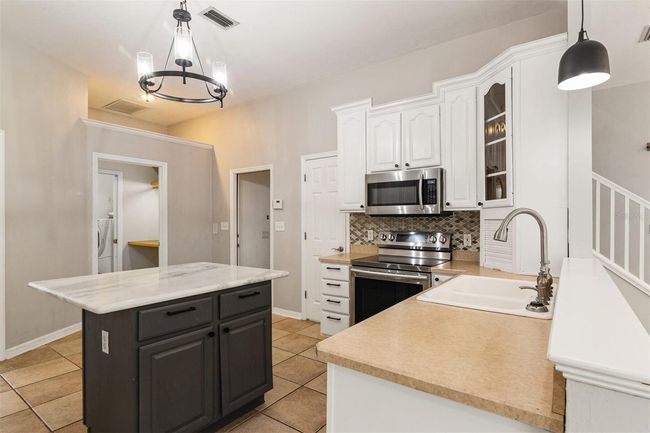 6019 Sw 89 Th Ter, House other with 4 bedrooms, 4 bathrooms and null parking in GAINESVILLE FL | Image 8