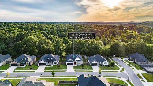 1651 N Quincy Ave, Fayetteville, AR, 72704-4058 | Card Image