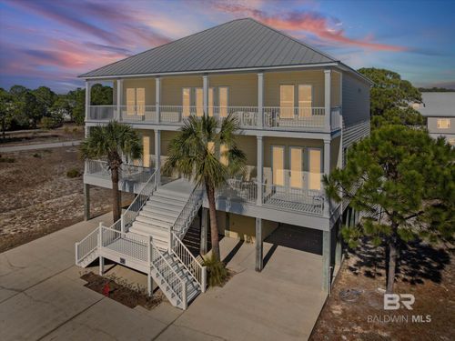 612 Hernando Pl, Dauphin Island, AL, 36528-4454 | Card Image