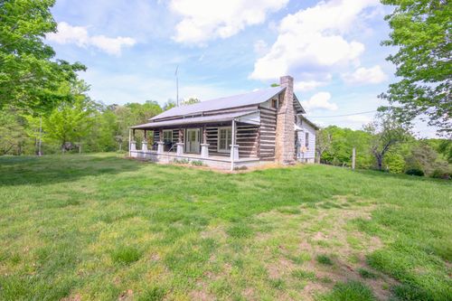 3915 Oak Ridge Rd, PALMYRA, TN, 37142-2367 | Card Image