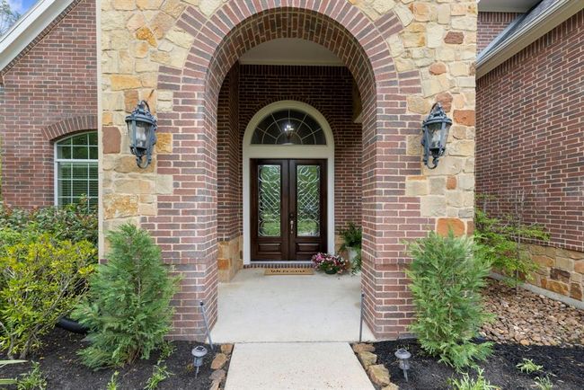 Highly popular acreage community with luxury custom homes on large lots. A "Lifestyle Living" community conveniently located within the excellent Conroe ISD offering an abundance of amenities with very low property taxes. | Image 4