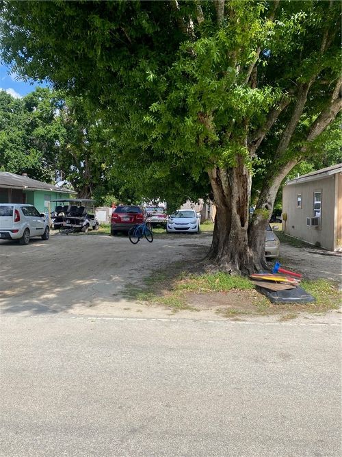 XXX Vernon St, Fellsmere, FL, 32948 | Card Image