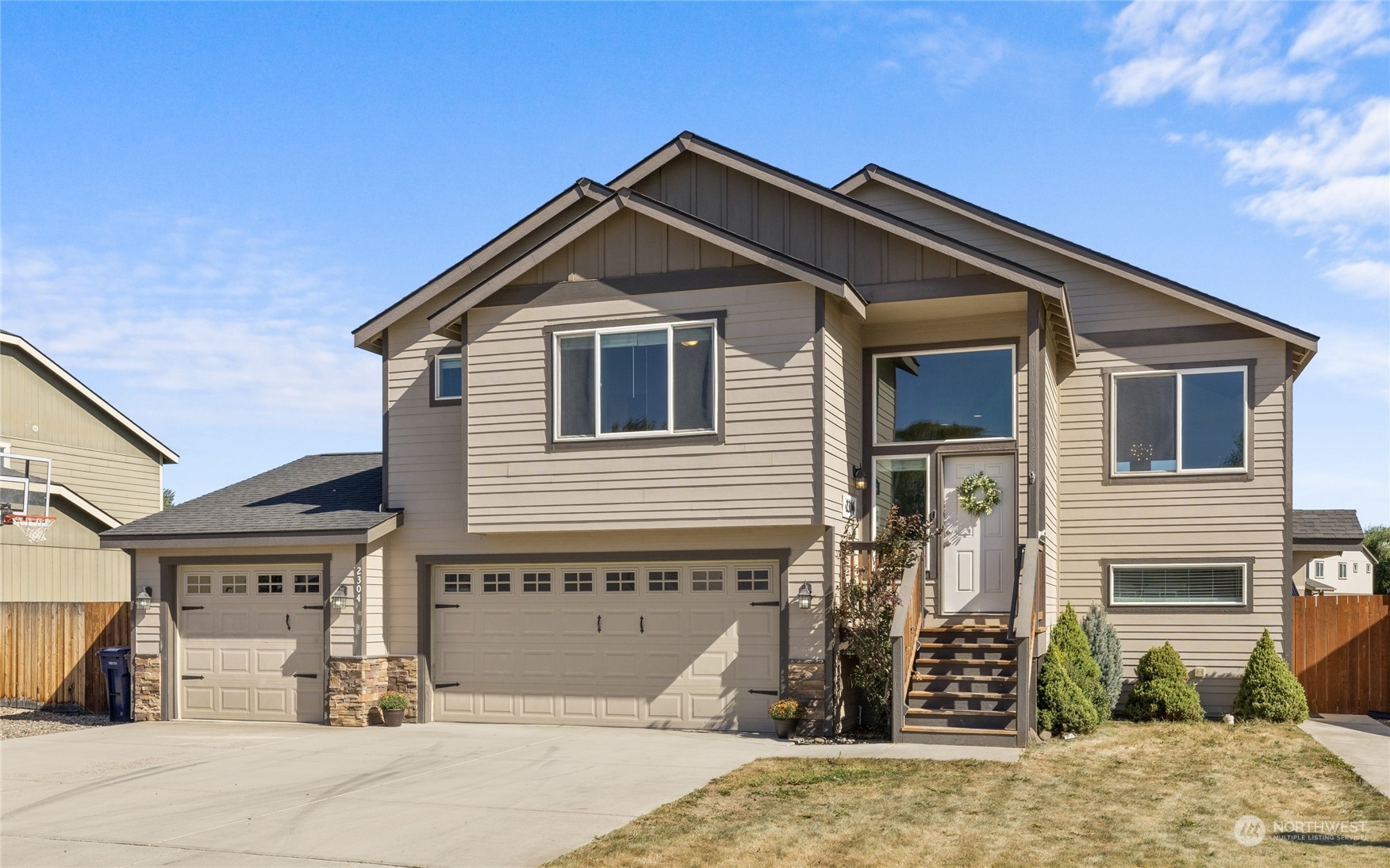 2304 N Creeksedge Way, For Sale in Ellensburg Zoocasa