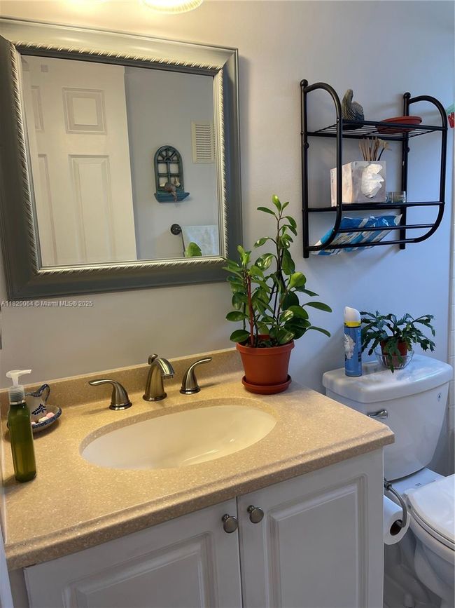 APT-210 - 10422 24 Th Pl, Condo with 2 bedrooms, 2 bathrooms and null parking in Sunrise FL | Image 20