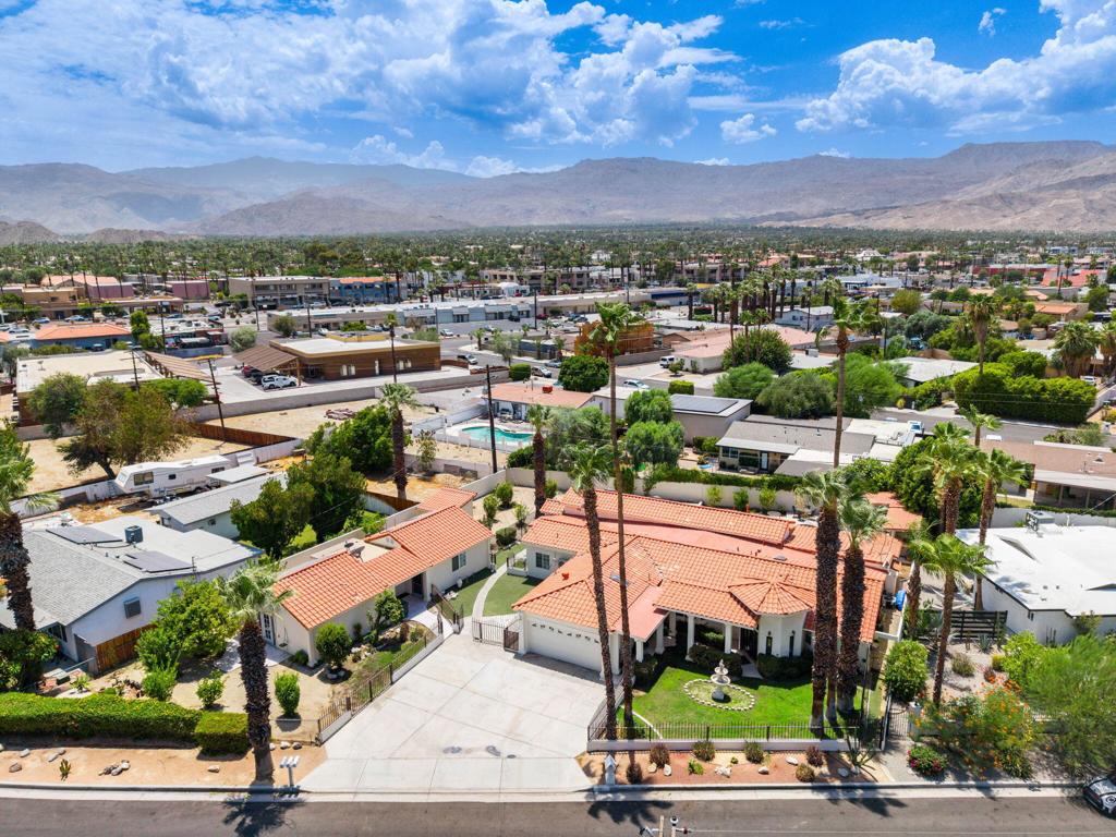 Residential Income in Palm Desert 4