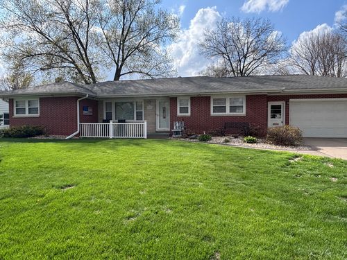 1202 N 4th St, Clinton, IA, 52732-5234 | Card Image