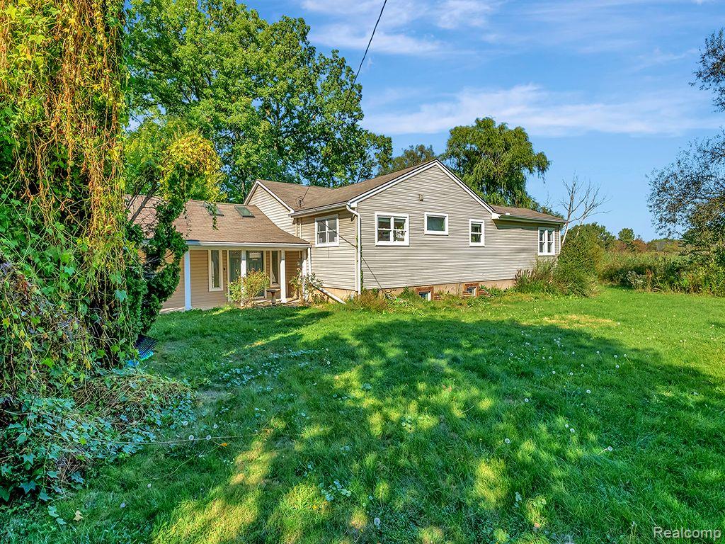 Cornith St, Lake Orion, MI 48359 #1