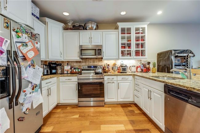 APT-206 - 206 Yacht Cove Dr, Condo with 3 bedrooms, 3 bathrooms and null parking in Hilton Head Island SC | Image 8