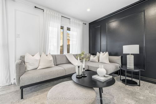 9-1270 Gainsborough Dr, Oakville, ON, L6H2L2 | Card Image