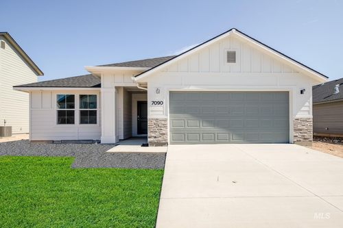 3915 E Syracuse St, Nampa, ID, 83686-6878 | Card Image