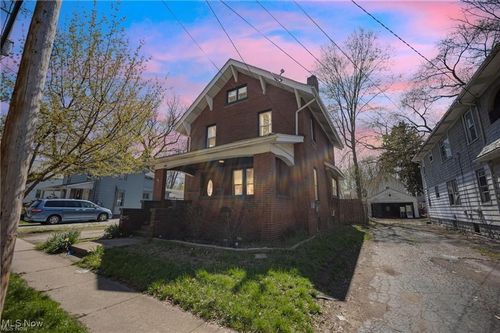 256 E York St, Akron, OH, 44310-3270 | Card Image