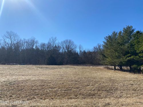 517 Whispering Cedars Lane, Jefferson City, MO, 65101 | Card Image