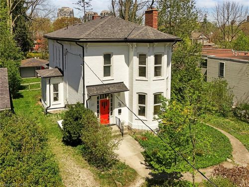 78 William St W, Waterloo, ON, N2L1J7 | Card Image