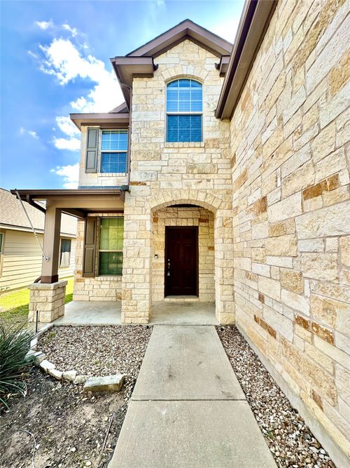 117 Chickadee Ln, Leander, TX, 78641-2703 | Card Image