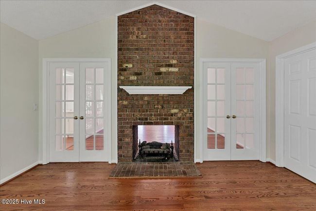 sunroom fireplace | Image 27