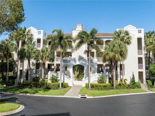 301-7686 Pebble Creek Cir, NAPLES, FL, 34108-6547 | Card Image