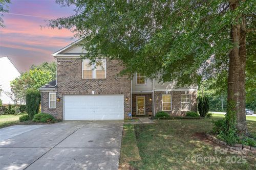 100 Kendrick Farm Dr, Mount Holly, NC, 28120-9480 | Card Image