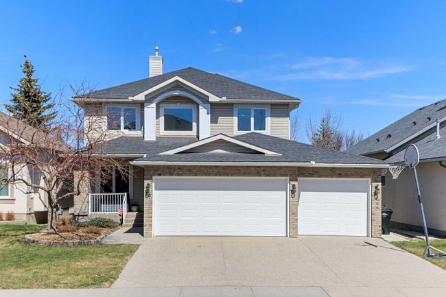 90 Simcoe Crescent Sw, Home with 5 bedrooms, 3 bathrooms and 6 parking in Calgary AB | Image 1