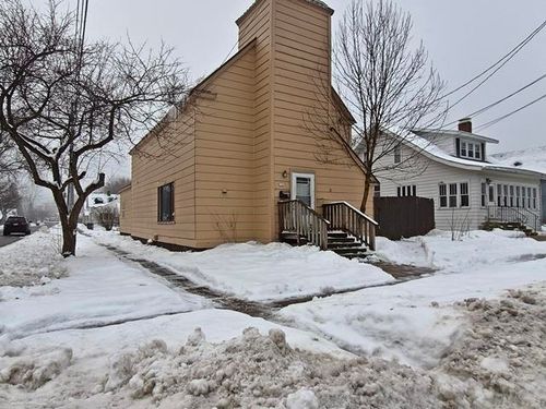 500 W 5th St, Marshfield, WI, 54449-2724 | Card Image