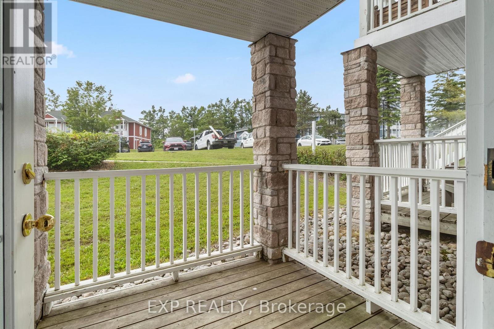 Residential in Oro-Medonte (Horseshoe Valley) 3
