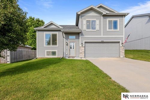 8414 Baker St, Omaha, NE, 68122-1265 | Card Image