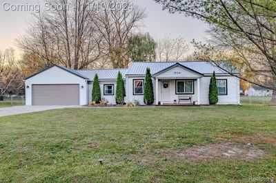 39341 Hazel Street, Home with 3 bedrooms, 2 bathrooms and null parking in Harrison Twp MI | Image 1