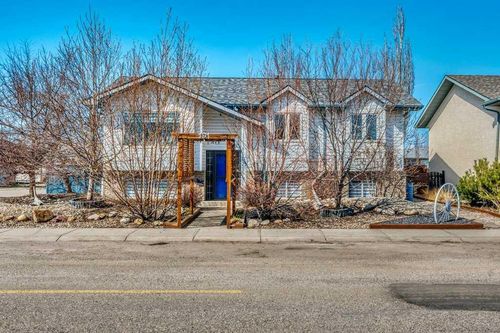 191 Strathaven Cres, Strathmore, AB, T1P1N5 | Card Image