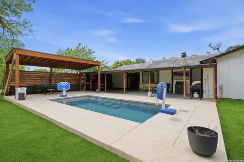 7830 Village Oak Dr, Live Oak, TX, 78233 | Card Image