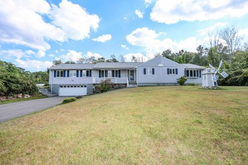 50 Dutton Rd, Pelham, NH, 03076-3555 | Card Image