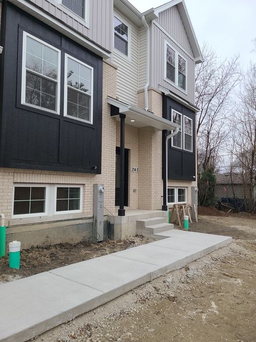 e-214 N Walnut St, Bensenville, IL, 60106-1930 | Card Image